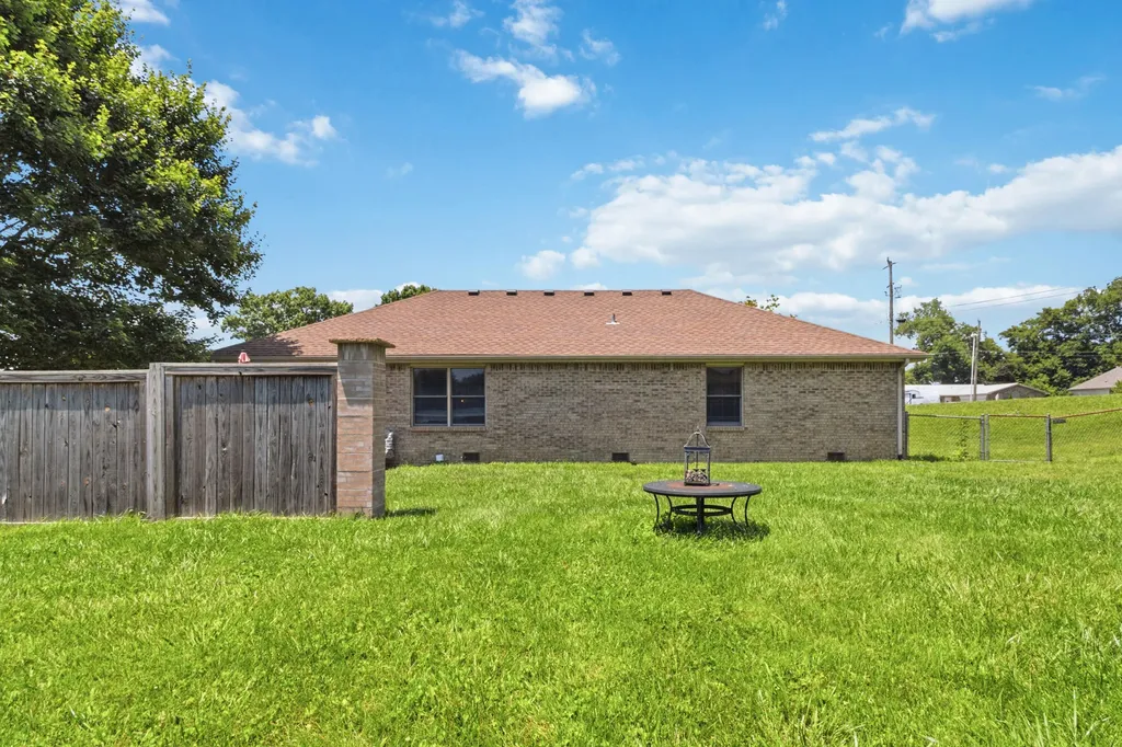 17 Enchanted Court Somerset KY 42503