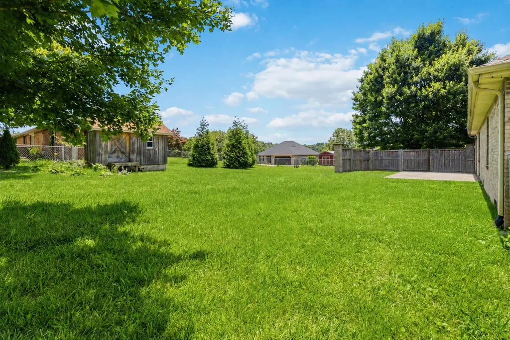 17 Enchanted Court Somerset KY 42503