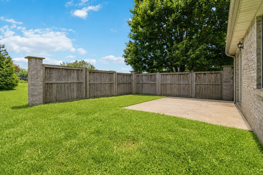 17 Enchanted Court Somerset KY 42503
