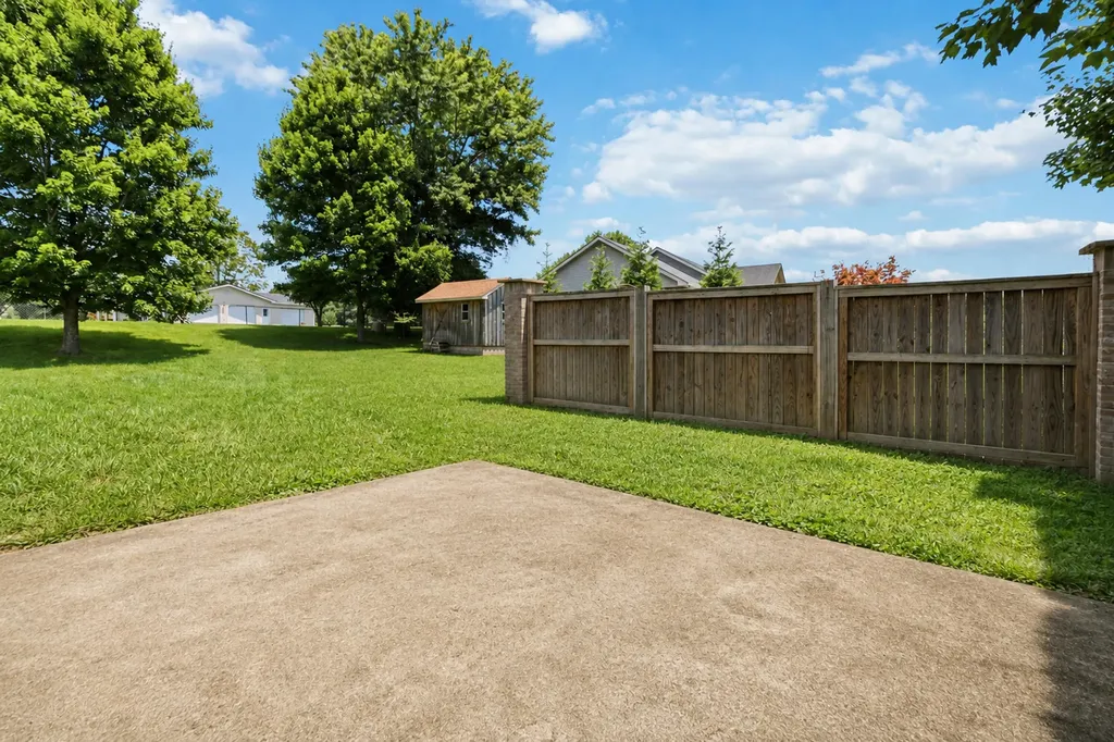17 Enchanted Court Somerset KY 42503