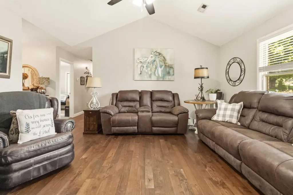 17 Enchanted Court Somerset KY 42503