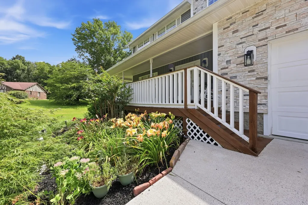 3826 Hickory Hill Drive Somerset KY 42503