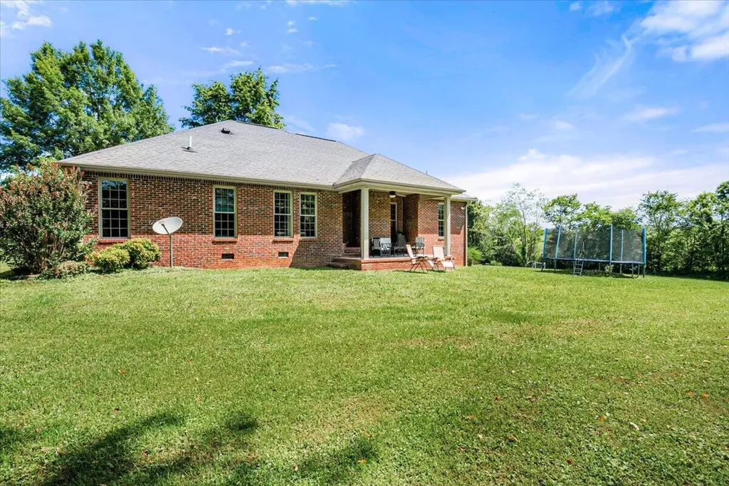 542 Kirkwood Drive London KY 40744