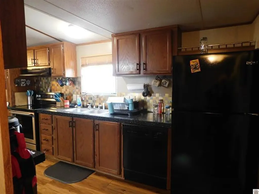 138 White Dove Lane Gilbertsville KY 42044