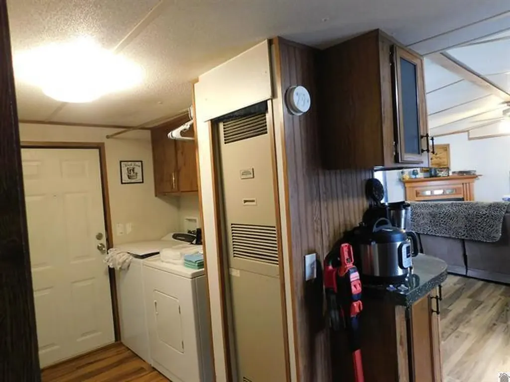 138 White Dove Lane Gilbertsville KY 42044