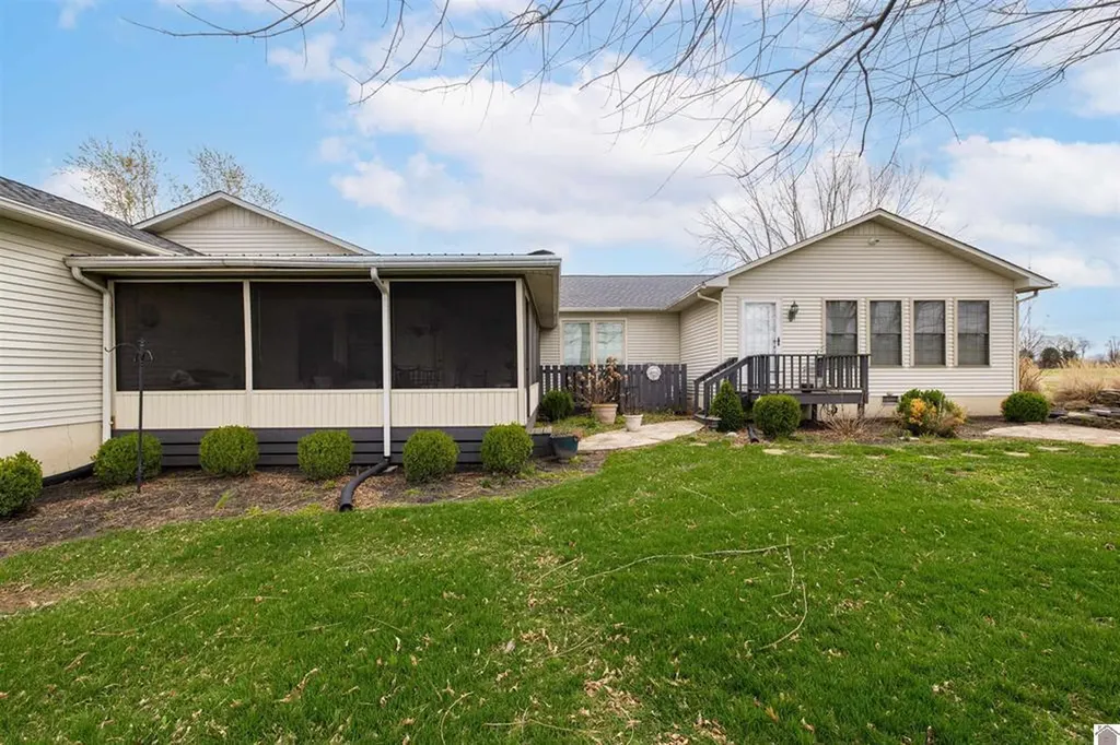 99 Merit Road Mayfield KY 42066