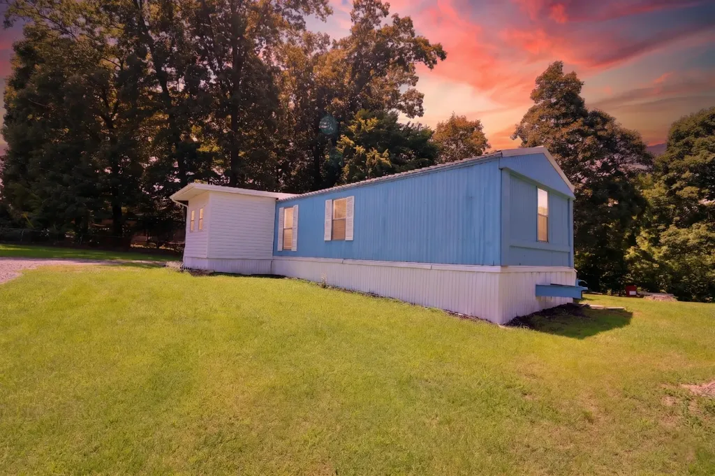 212 Virginia Circle Cadiz KY 42211