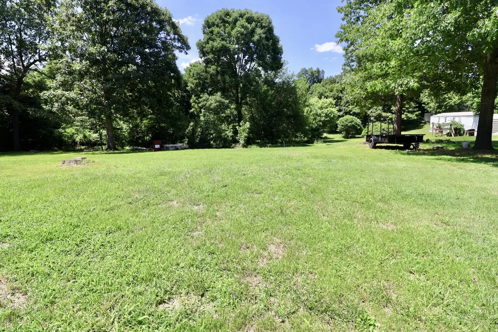 212 Virginia Circle Cadiz KY 42211