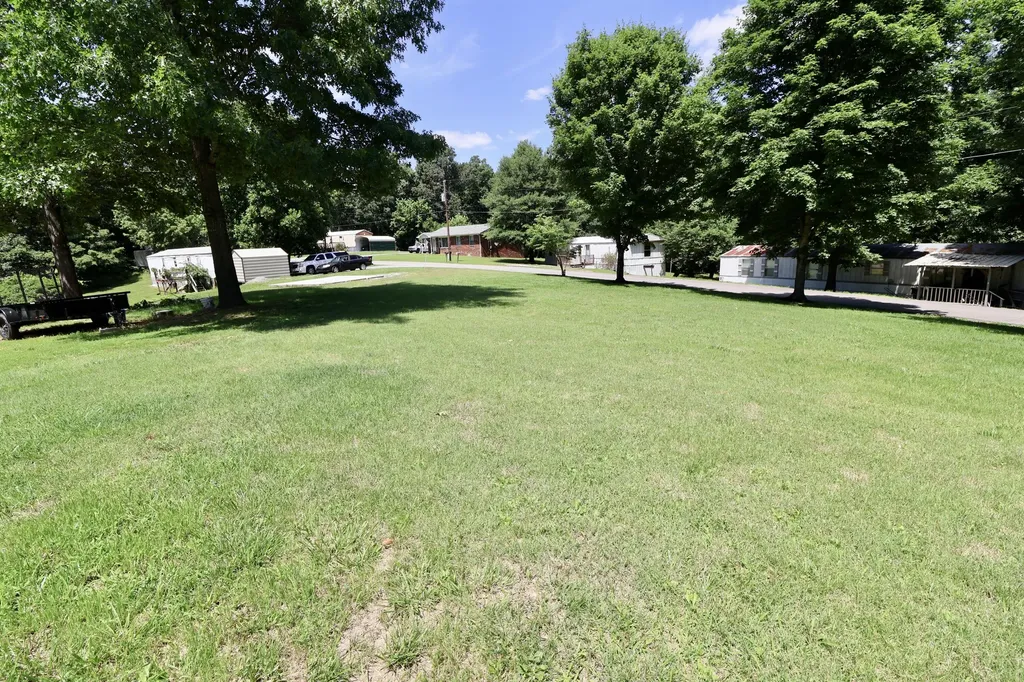 212 Virginia Circle Cadiz KY 42211