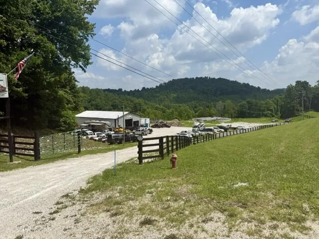 3040 U.s. 460 Frenchburg KY 40322