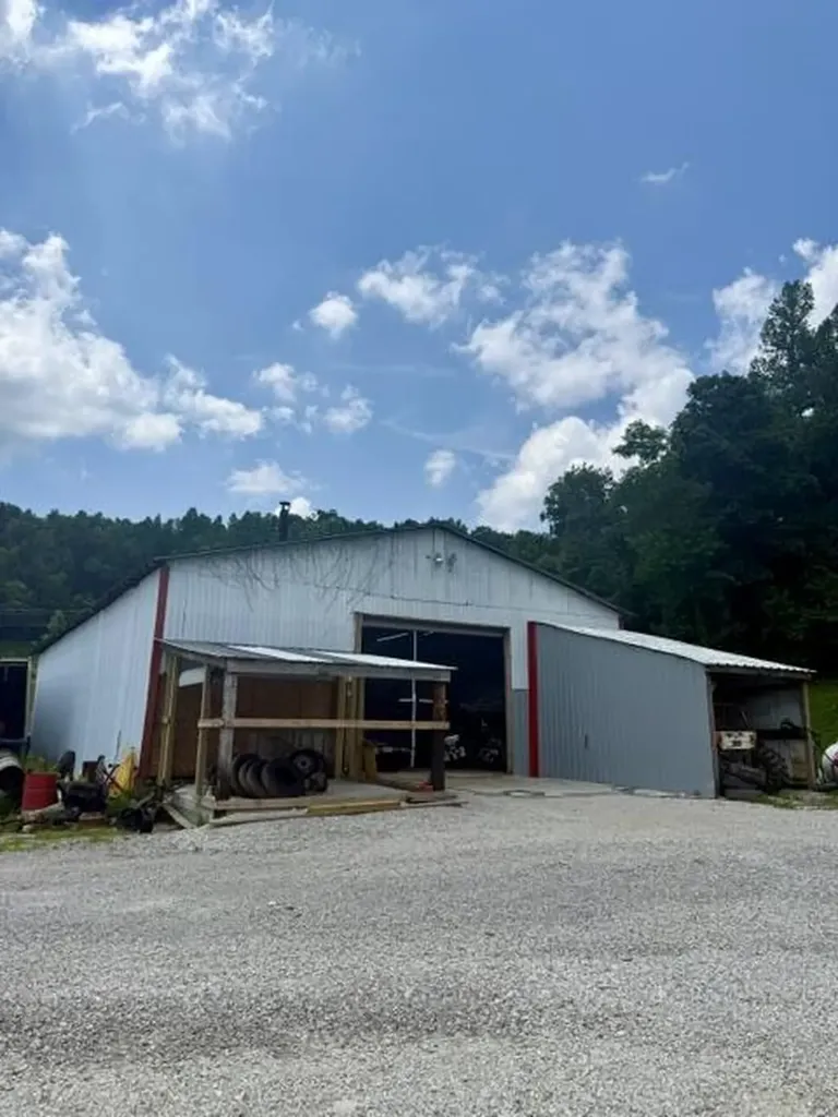 3040 U.s. 460 Frenchburg KY 40322