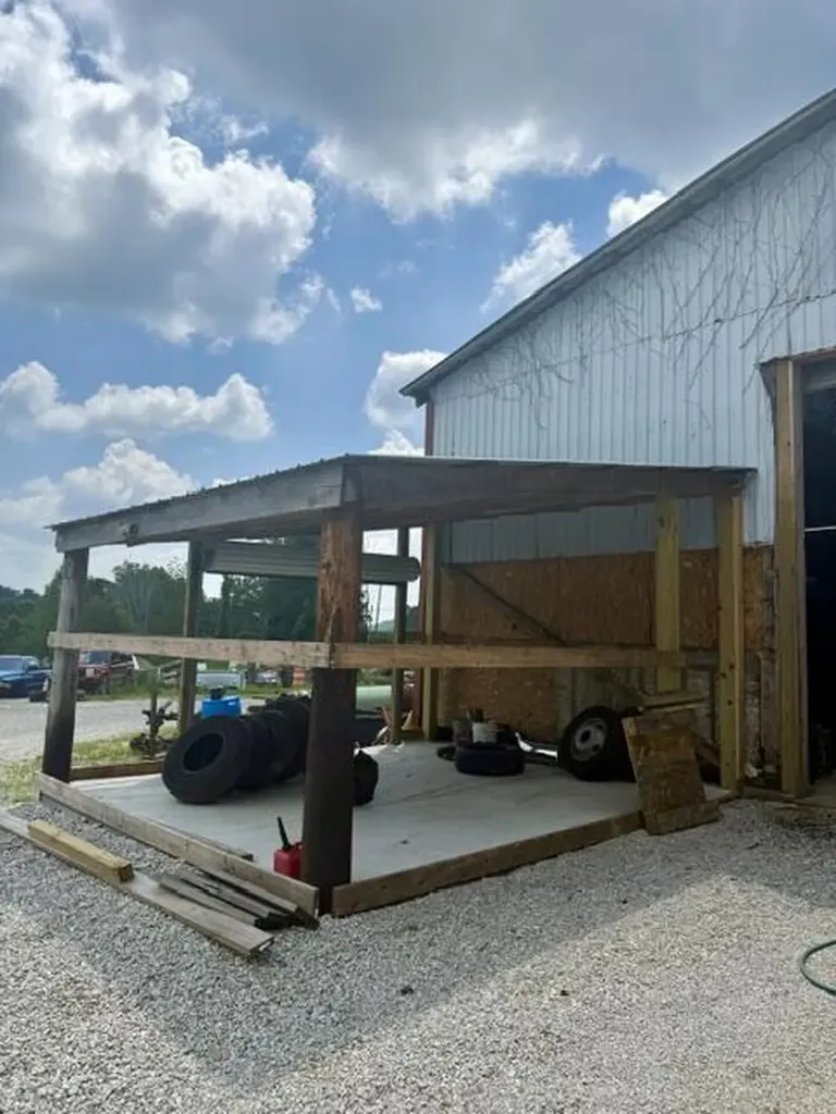 3040 U.s. 460 Frenchburg KY 40322