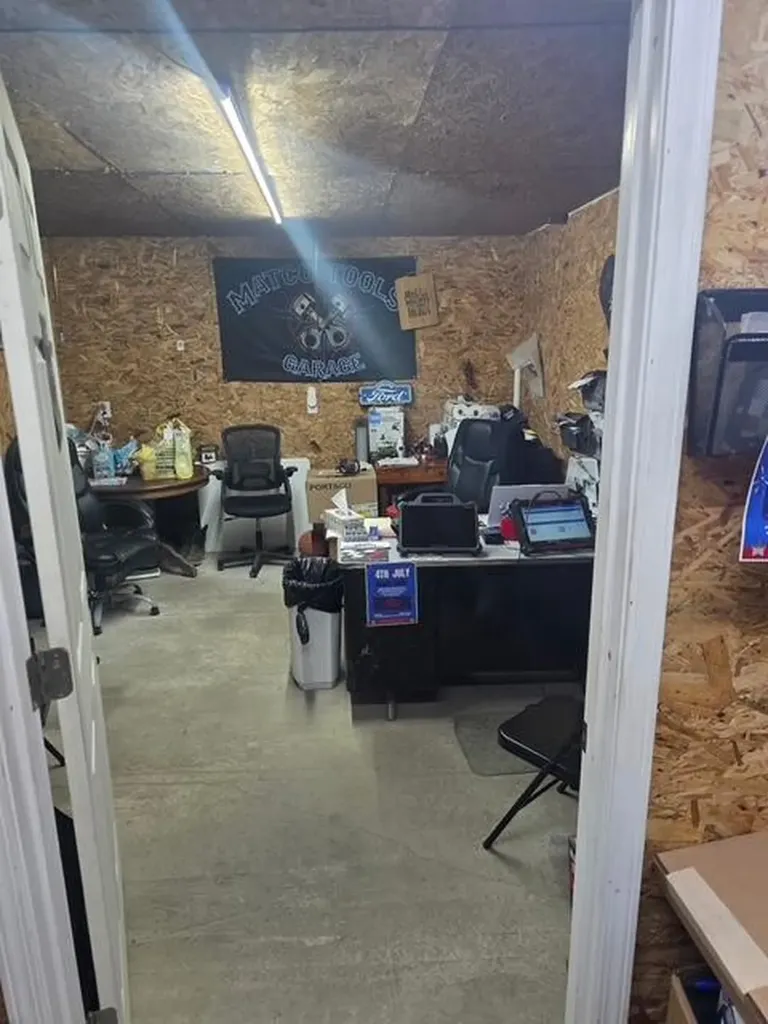 3040 U.s. 460 Frenchburg KY 40322