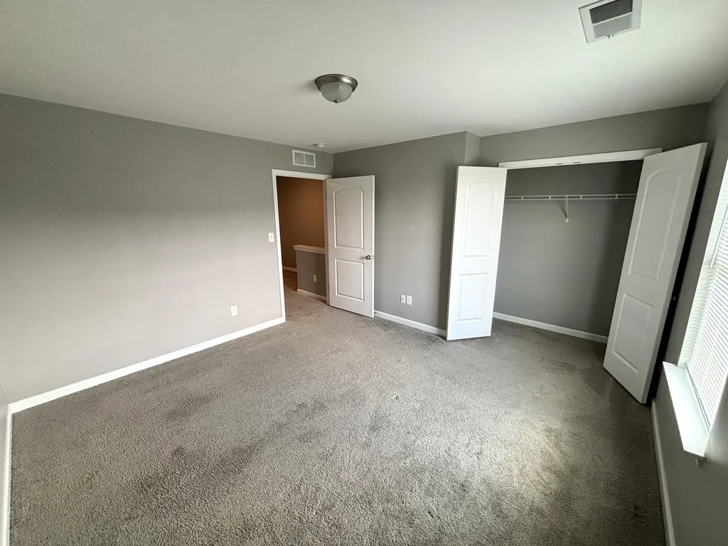 2436 Feathersound Way Lexington KY 40511