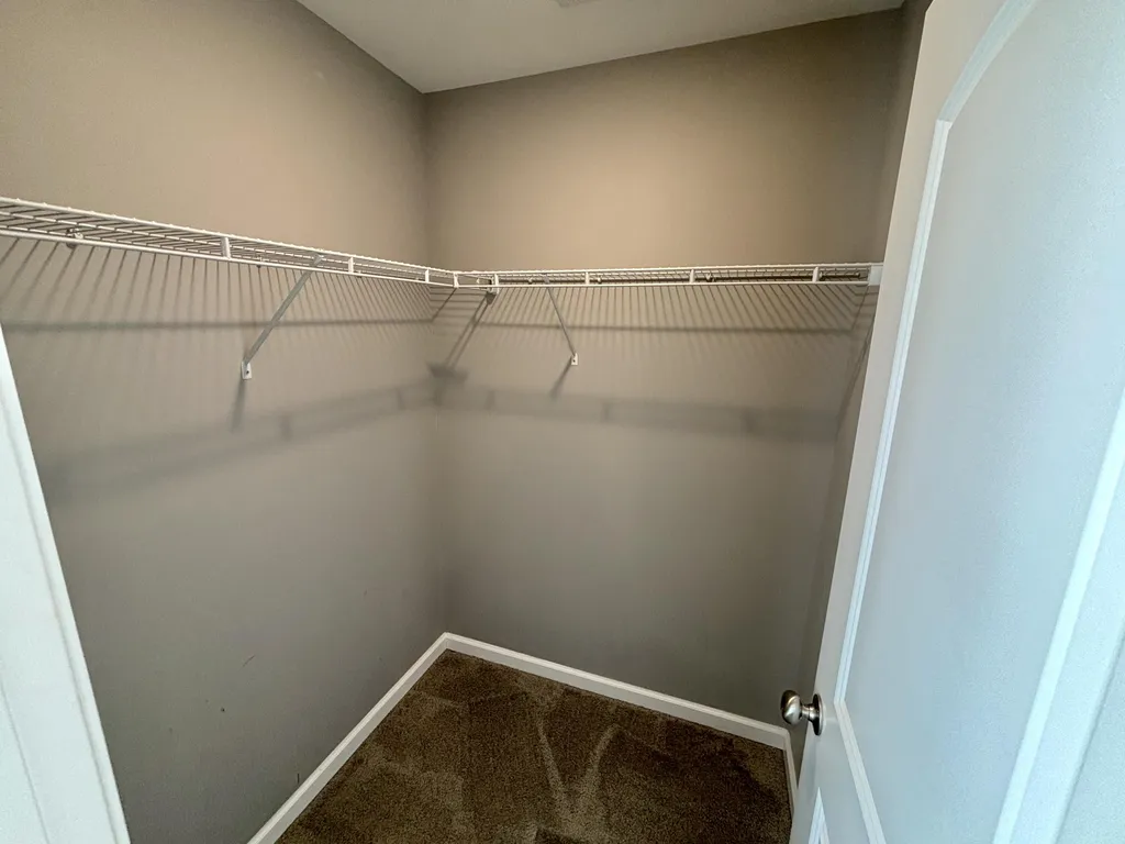 2436 Feathersound Way Lexington KY 40511