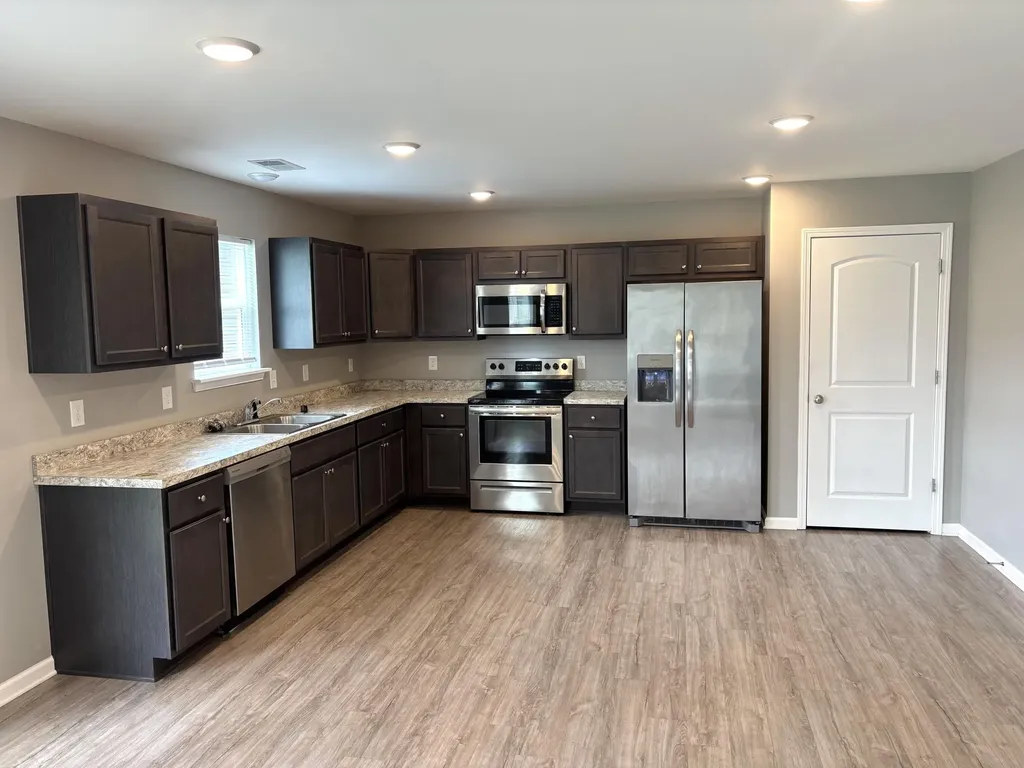 2436 Feathersound Way Lexington KY 40511