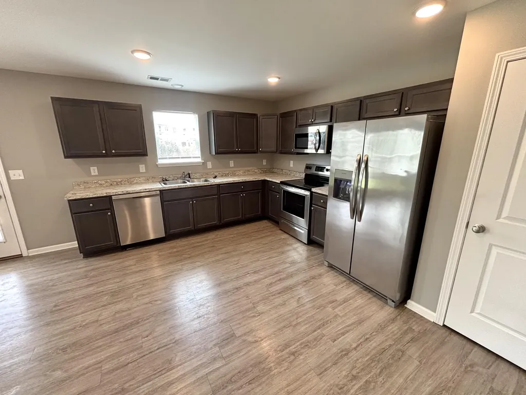 2436 Feathersound Way Lexington KY 40511