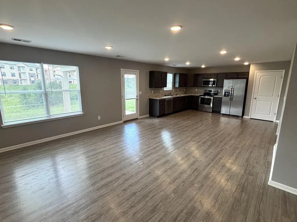 2436 Feathersound Way Lexington KY 40511