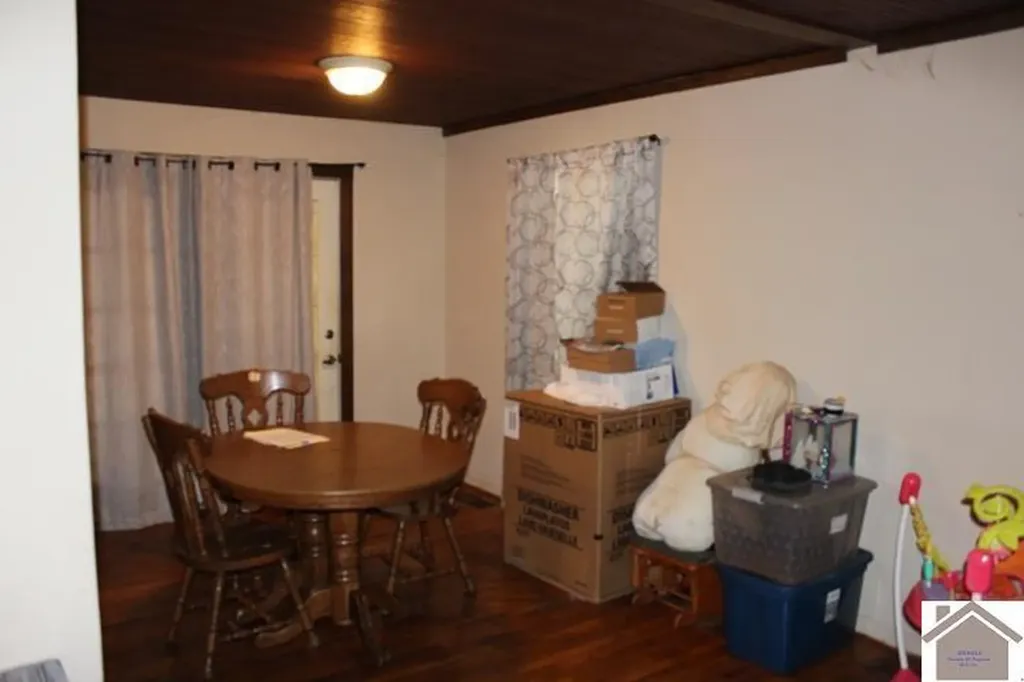 3245 Kentucky 58 Mayfield KY 42066