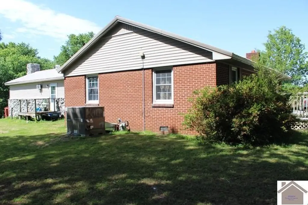3245 Kentucky 58 Mayfield KY 42066