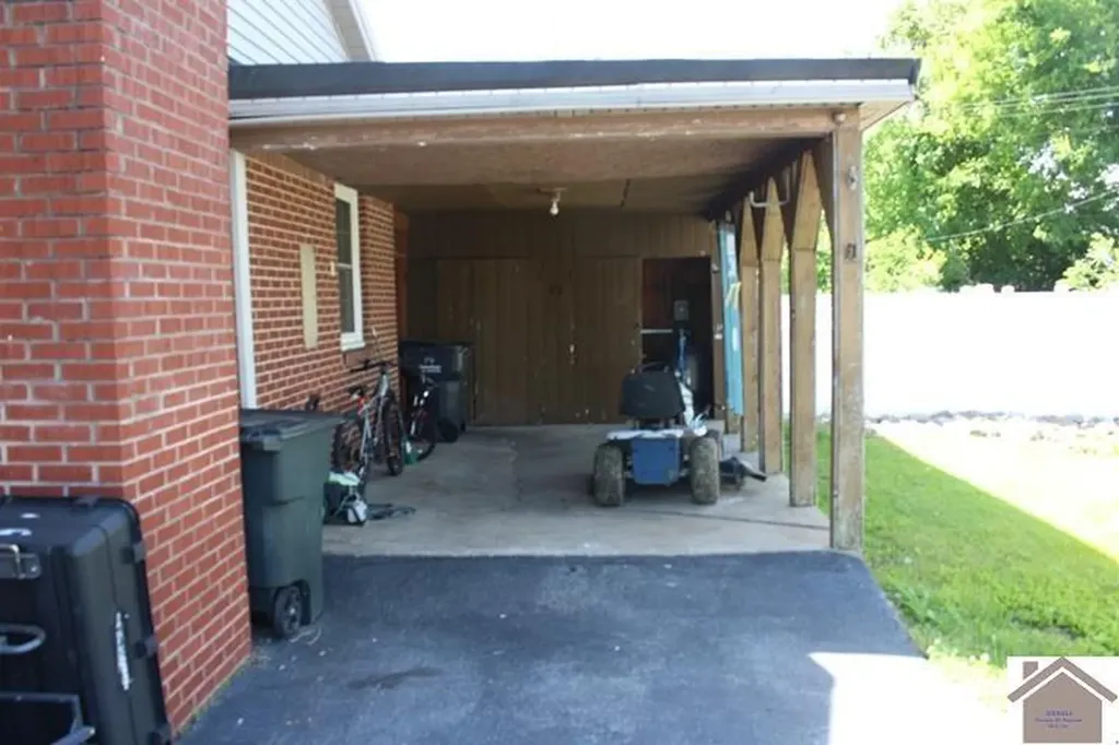 3245 Kentucky 58 Mayfield KY 42066