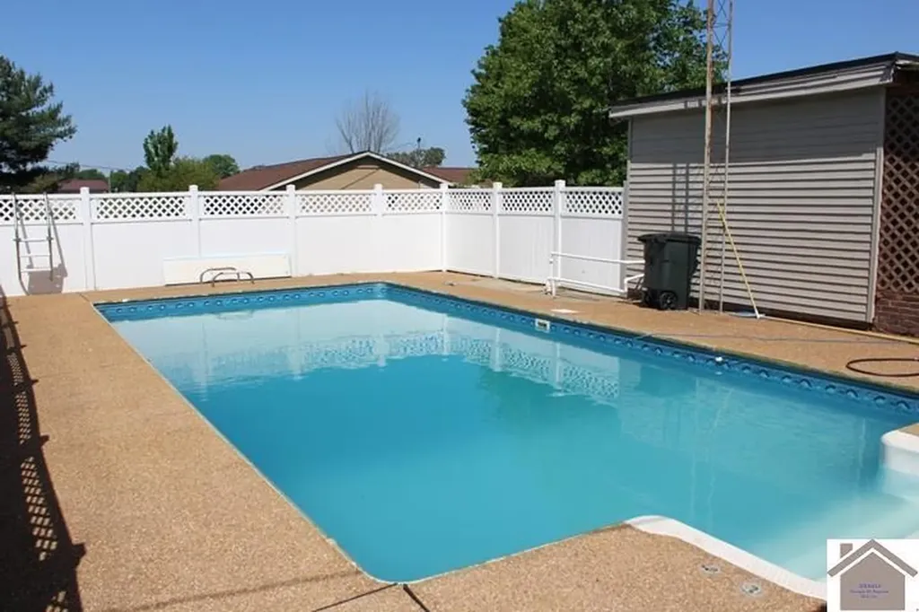 3245 Kentucky 58 Mayfield KY 42066