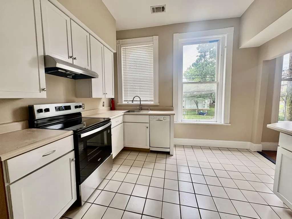 211 N Limestone Street Lexington KY 40507