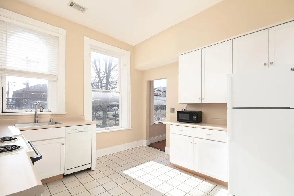 211 N Limestone Street Lexington KY 40507