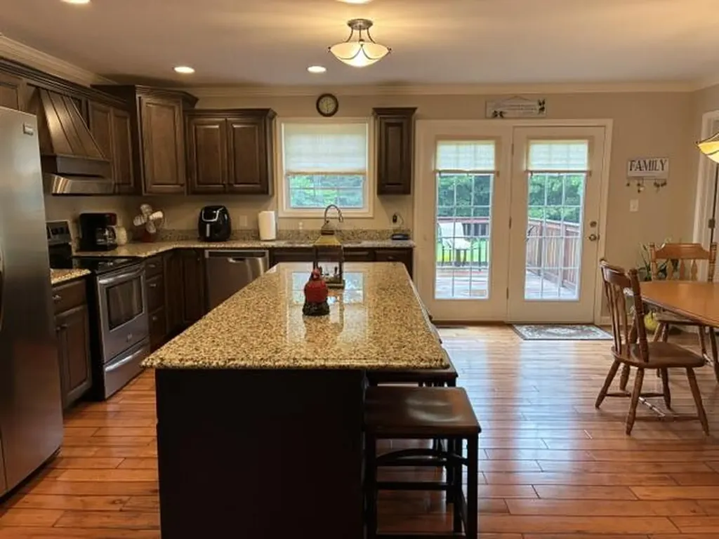 83 Caleb Drive Mayfield KY 42066