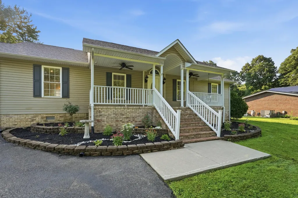350 Holmes Drive Paducah KY 42003