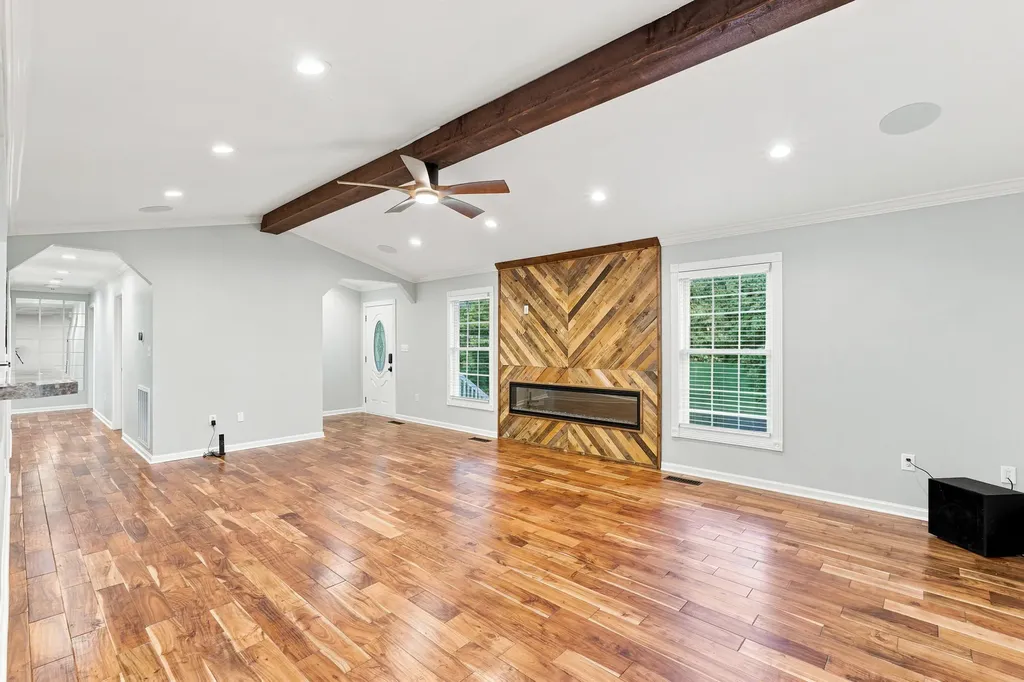350 Holmes Drive Paducah KY 42003