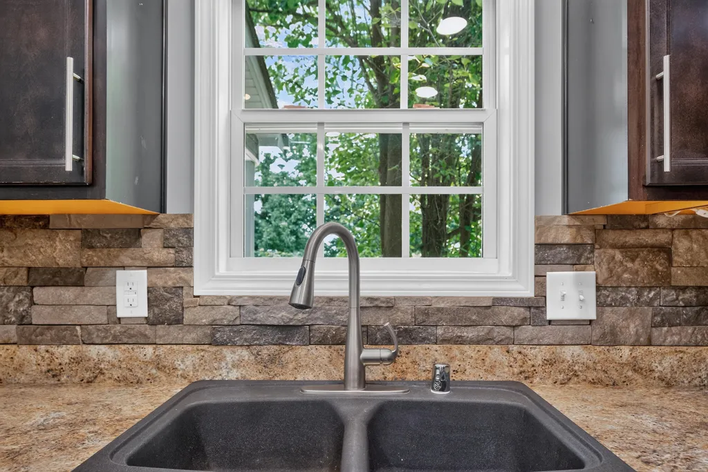 2013 Drummond Drive Lexington KY 40511