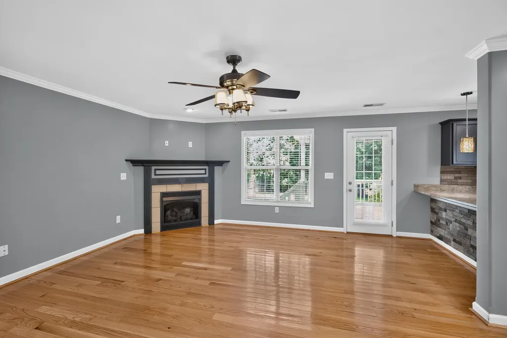 2013 Drummond Drive Lexington KY 40511