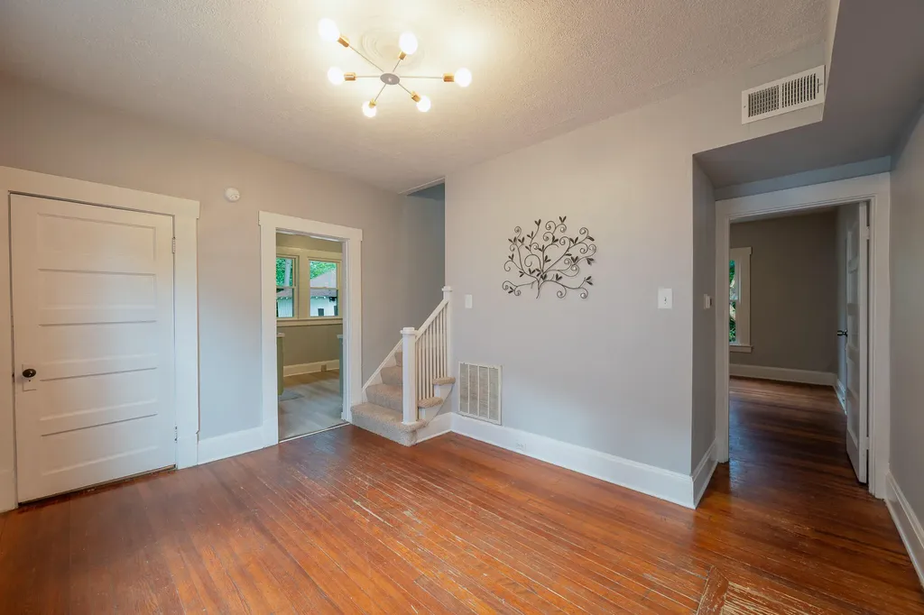 151 Suburban Court Lexington KY 40503