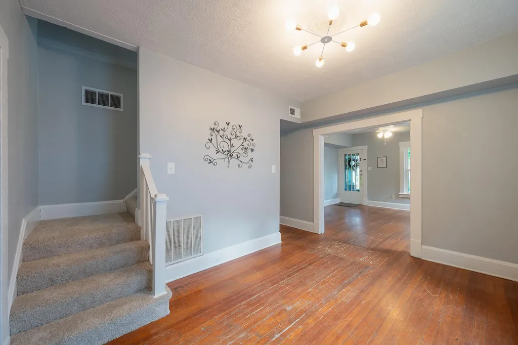 151 Suburban Court Lexington KY 40503
