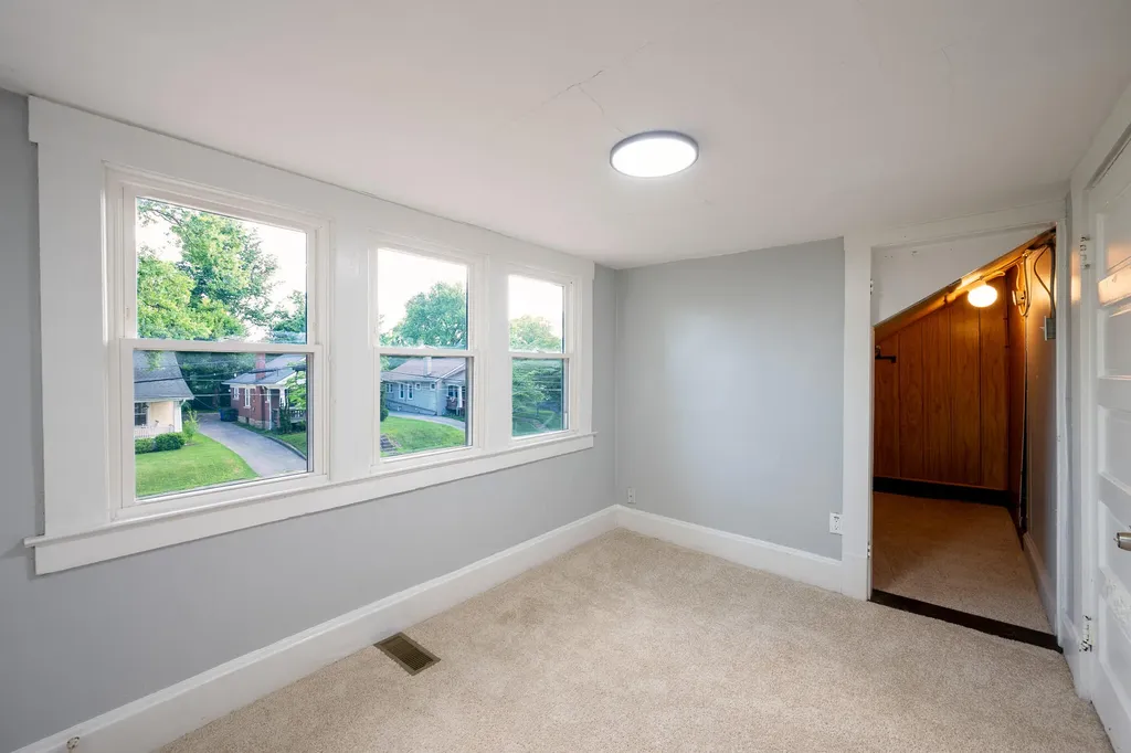 151 Suburban Court Lexington KY 40503