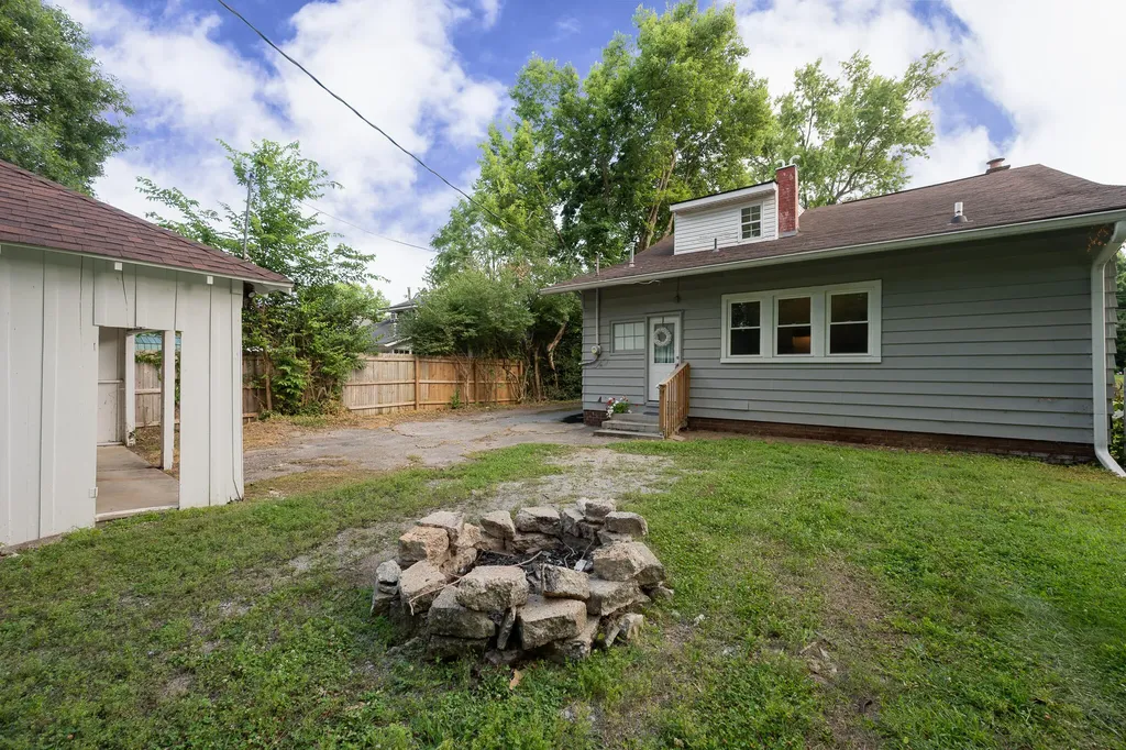 151 Suburban Court Lexington KY 40503