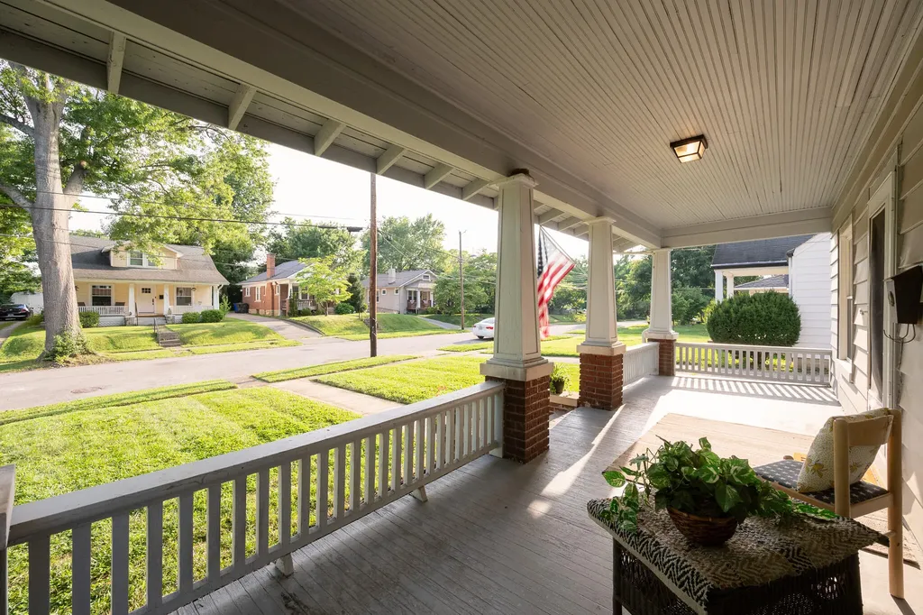 151 Suburban Court Lexington KY 40503