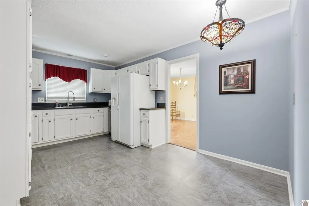 1524 Bellemeade Drive Mayfield KY 42066