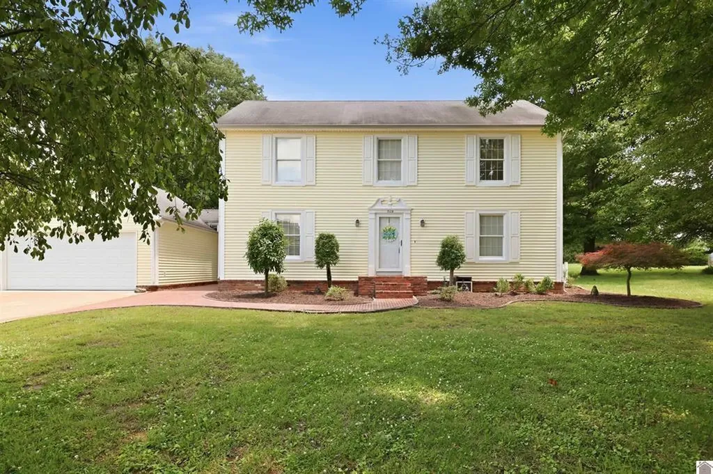 1524 Bellemeade Drive Mayfield KY 42066