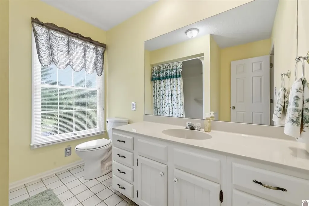 1524 Bellemeade Drive Mayfield KY 42066