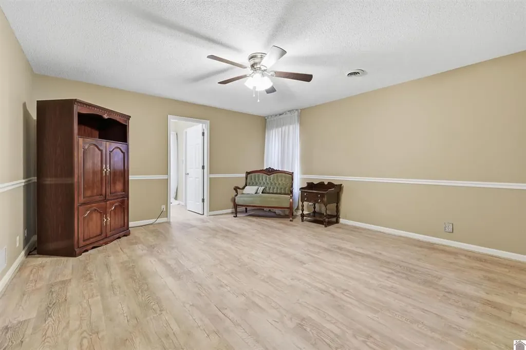 1524 Bellemeade Drive Mayfield KY 42066
