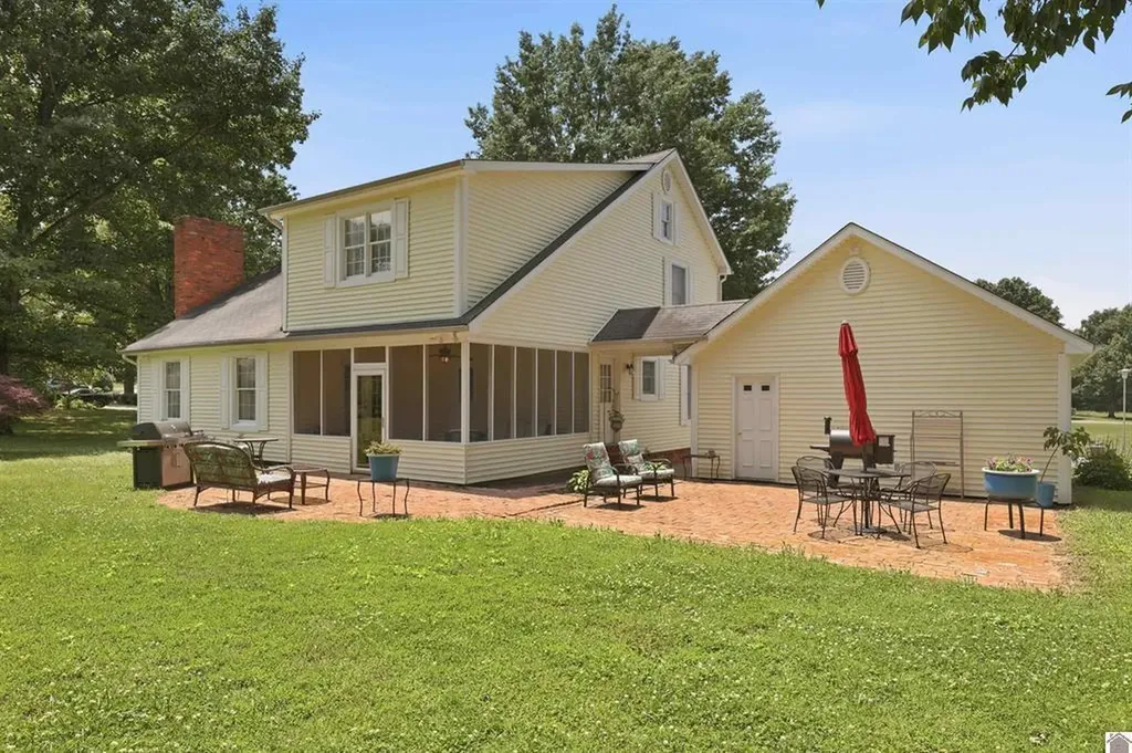 1524 Bellemeade Drive Mayfield KY 42066