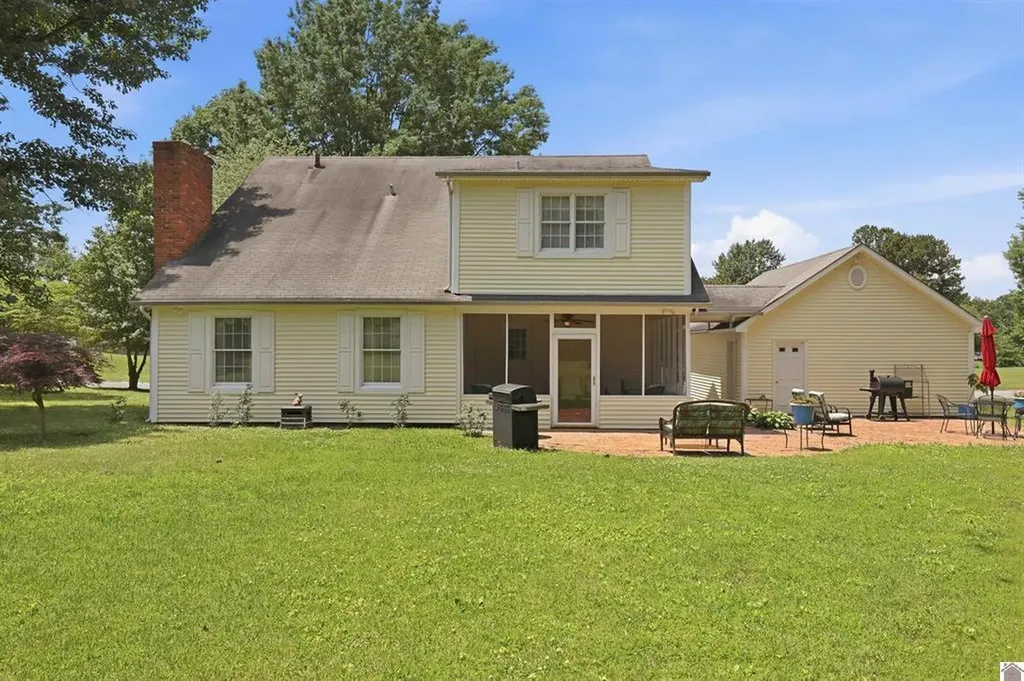 1524 Bellemeade Drive Mayfield KY 42066