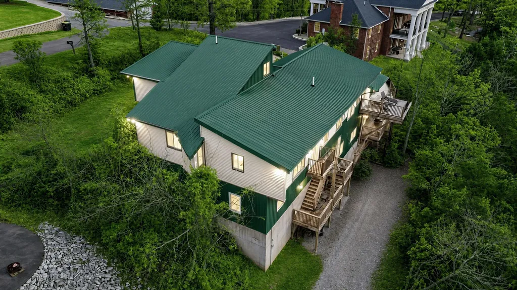 346 Deer Run Road Eddyville KY 42038