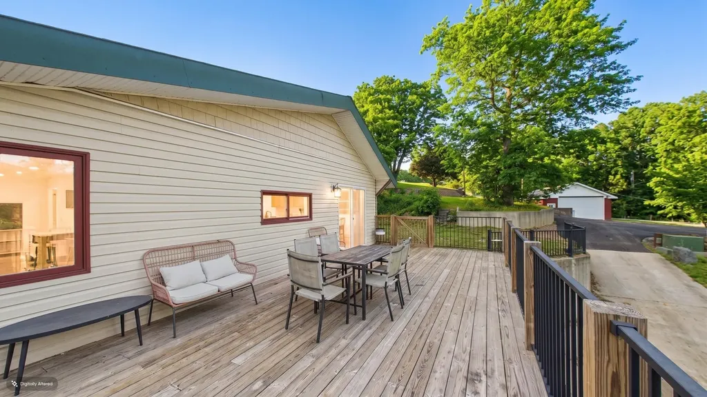 346 Deer Run Road Eddyville KY 42038
