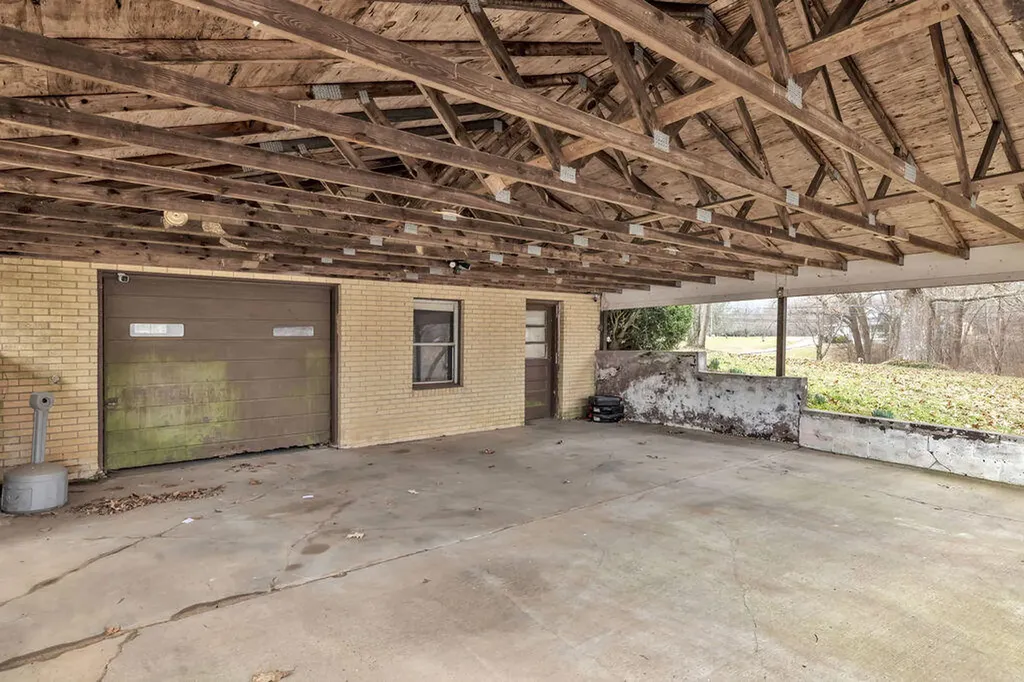 6360 Old Mayfield Road Paducah KY 42003