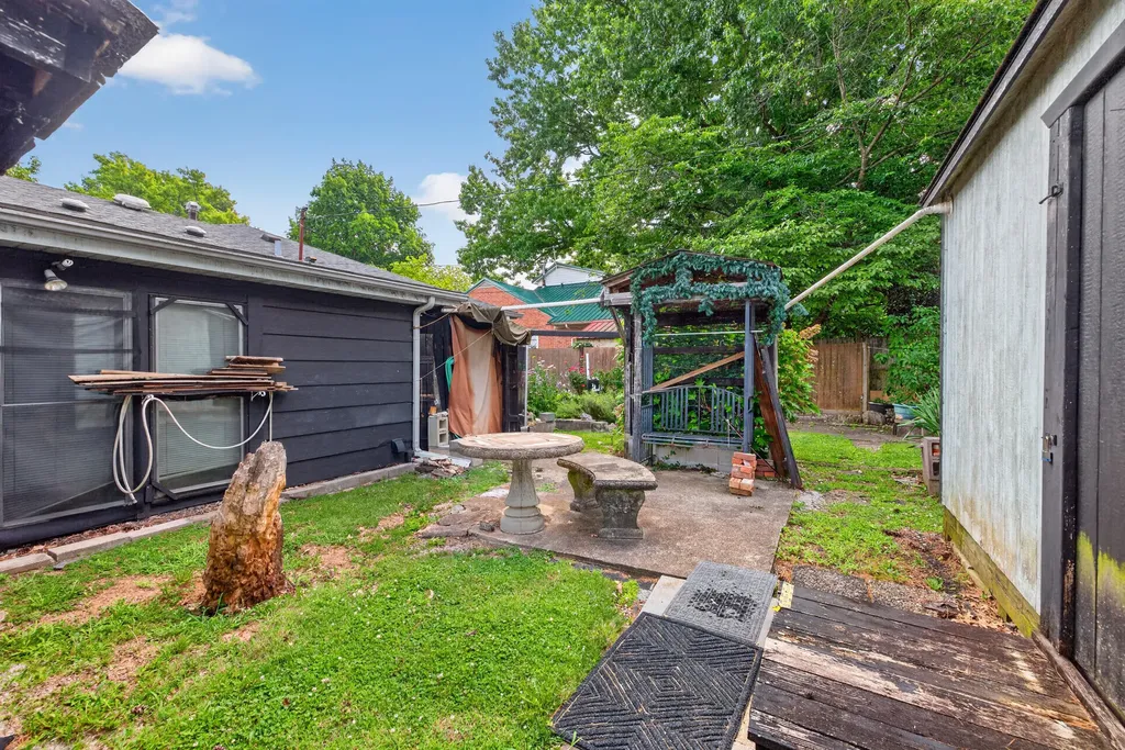 236 Garrett Avenue Lexington KY 40504
