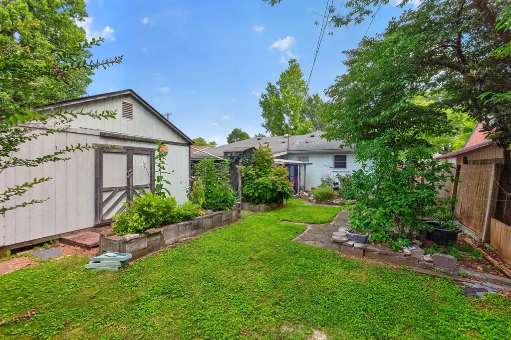 236 Garrett Avenue Lexington KY 40504