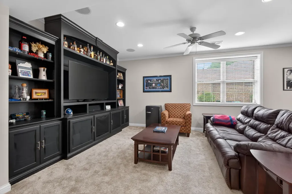 3348 Malone Drive Lexington KY 40513